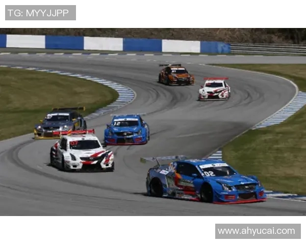 2017年查路与洪卡的对决分析及其对赛车运动的影响探讨 2017年查路与洪卡的对决分析及其对赛车运动的影响探讨