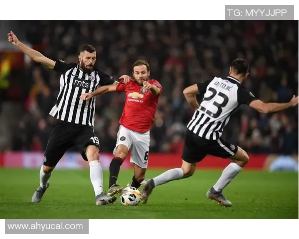 拉纳卡与比尔森球队激战正酣谁能在比赛中笑到最后 拉纳卡与比尔森球队激战正酣谁能在比赛中笑到最后